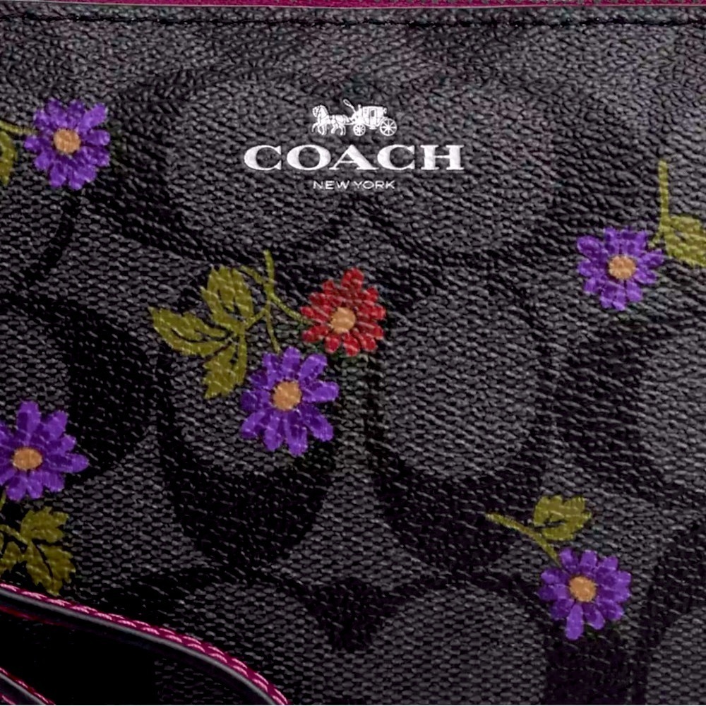 COACH Corner Zip Wristlet Wallet Signature Canvas Country Floral Print CM867 NWT - Picture 5 of 7